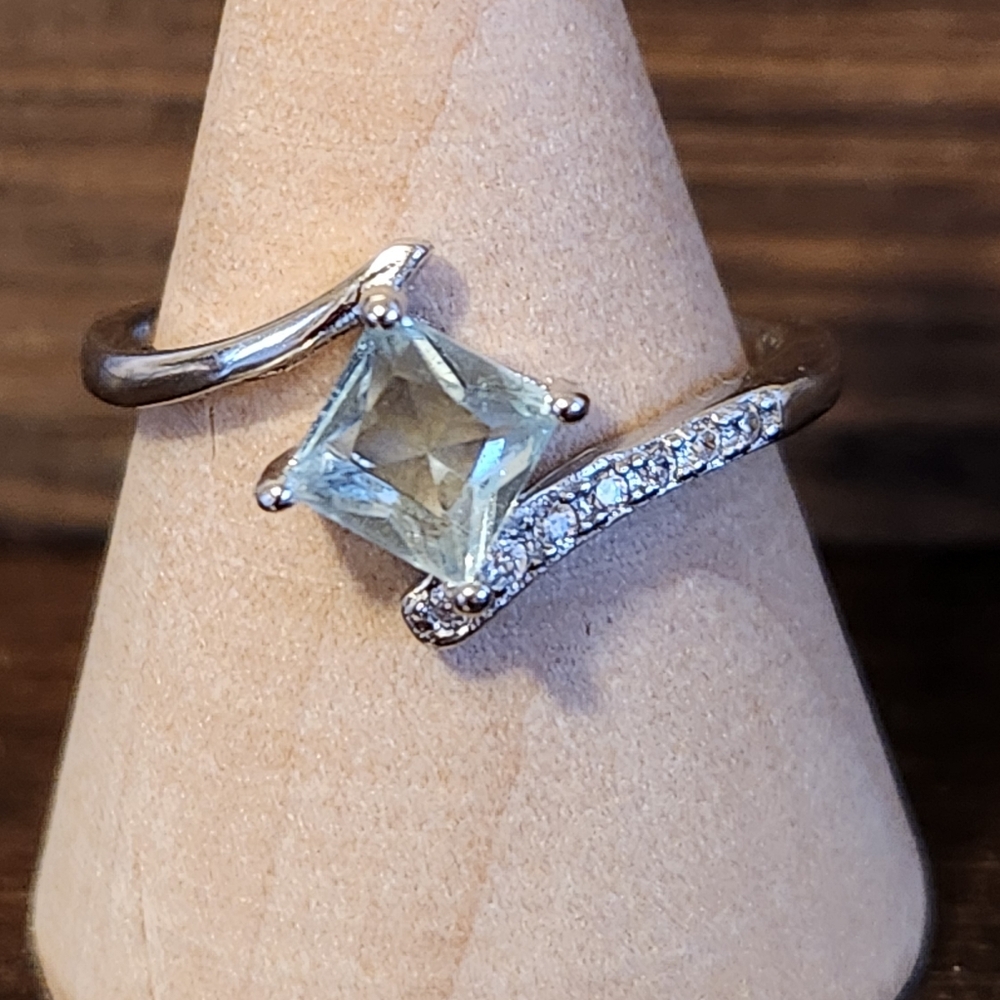 🔵STERLING SILVER RING, NWOT